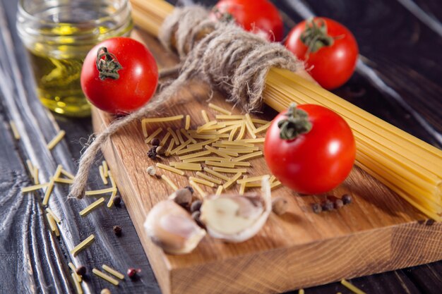 Spaghetti with tomatoes