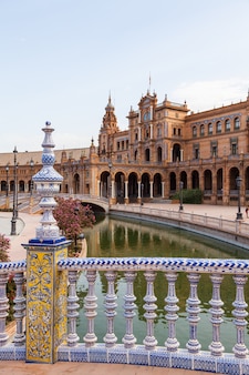 Spagna, siviglia. piazza di spagna, un esempio di riferimento dello stile neorinascimentale nell'architettura spagnola