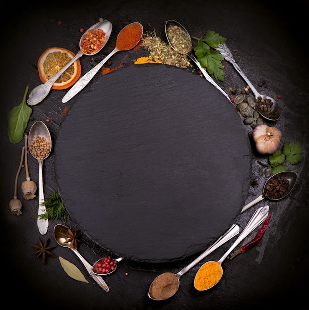 Specerijen en specerijen om te koken
