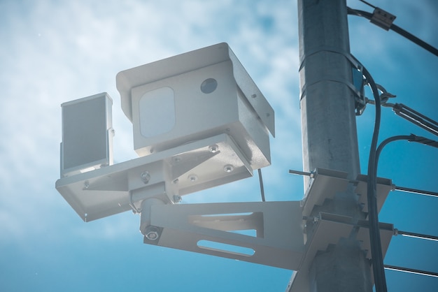 Autostrada radar con telecamera per il controllo della velocità