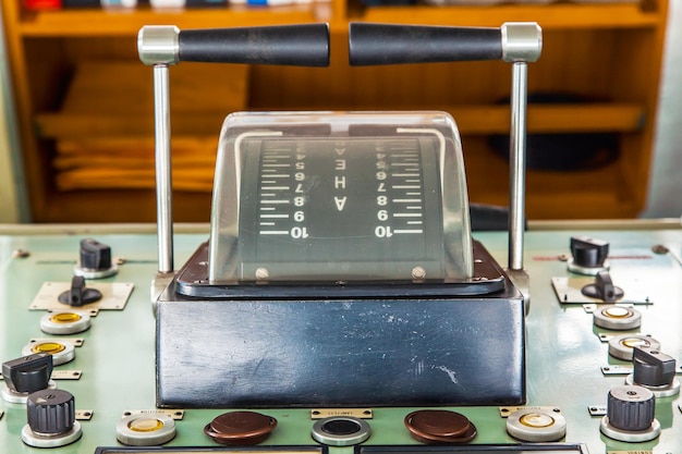 Speed control device on board the ship Ship speed control telegraph