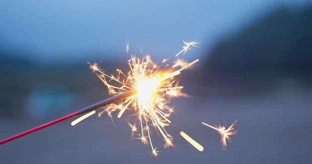 Speel in de zomer buiten met sterretjes