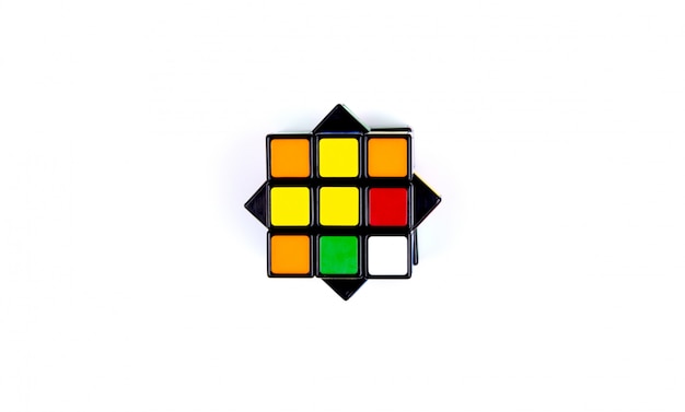 Spel veelkleurige kubus op wit