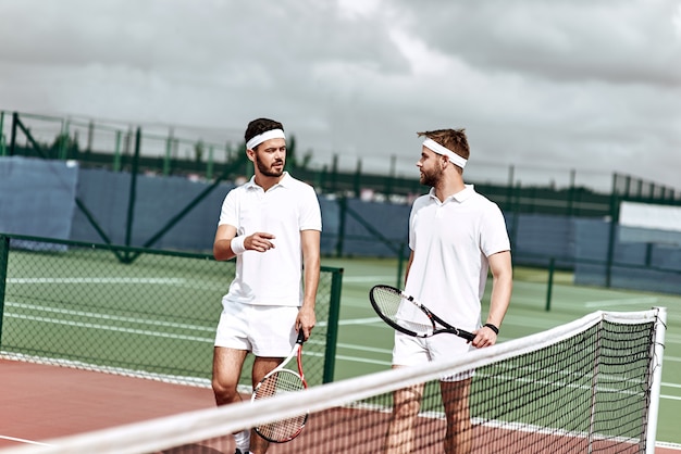 Spend more time outside active weekend on the tennis court