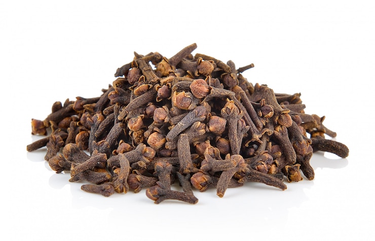 Photo spice cloves isolated