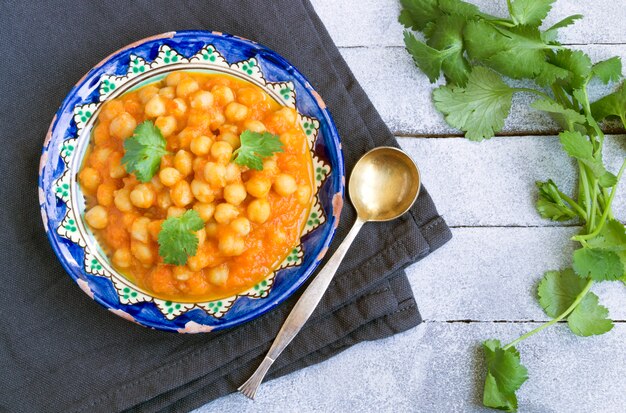 Фото Острый карри из нута chana masala