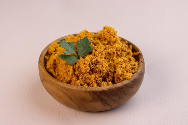 Photo spicy dried chicken meat floss or abon ayam or serunding