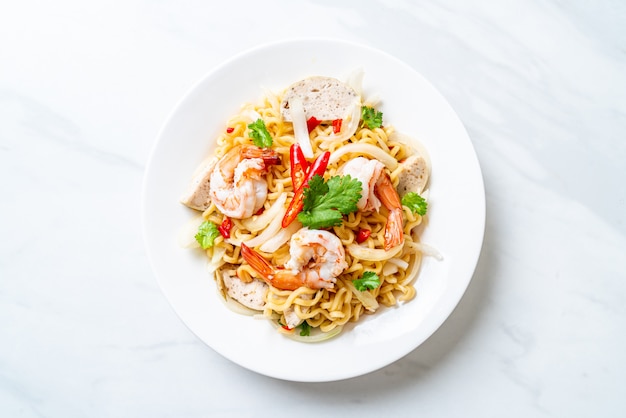 spicy instant noodles salad with shrimps