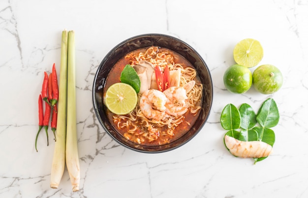 Spicy instant noodles soup with shrimp