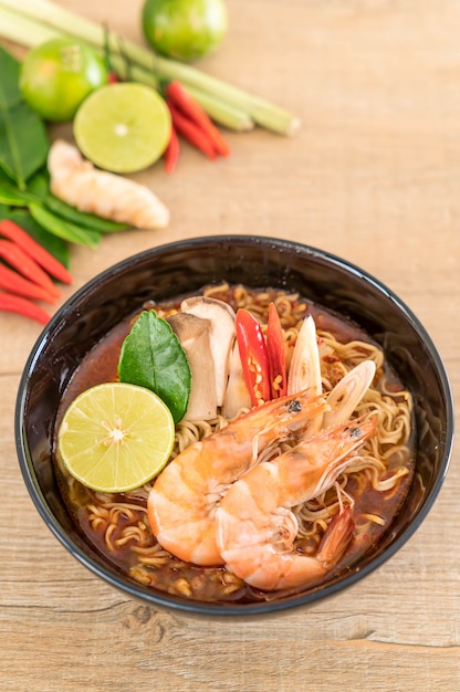 Spicy instant noodles soup with shrimp