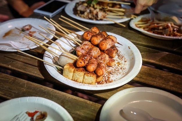 매운 말라 중국 향신료 바베큐 돼지고기 태국 스타일 푸드트럭 방콕 태국