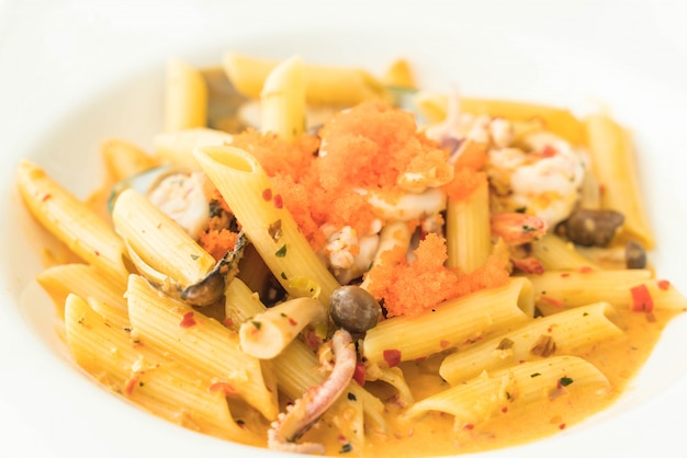 spicy penne seafood 