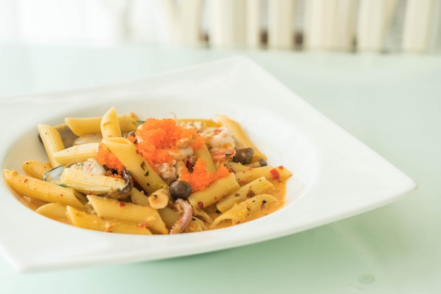 spicy penne seafood 