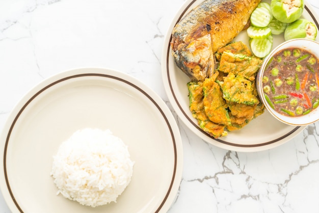 spicy shrimp paste with fried mackerel fish, fried egg with climbing wattle and rice