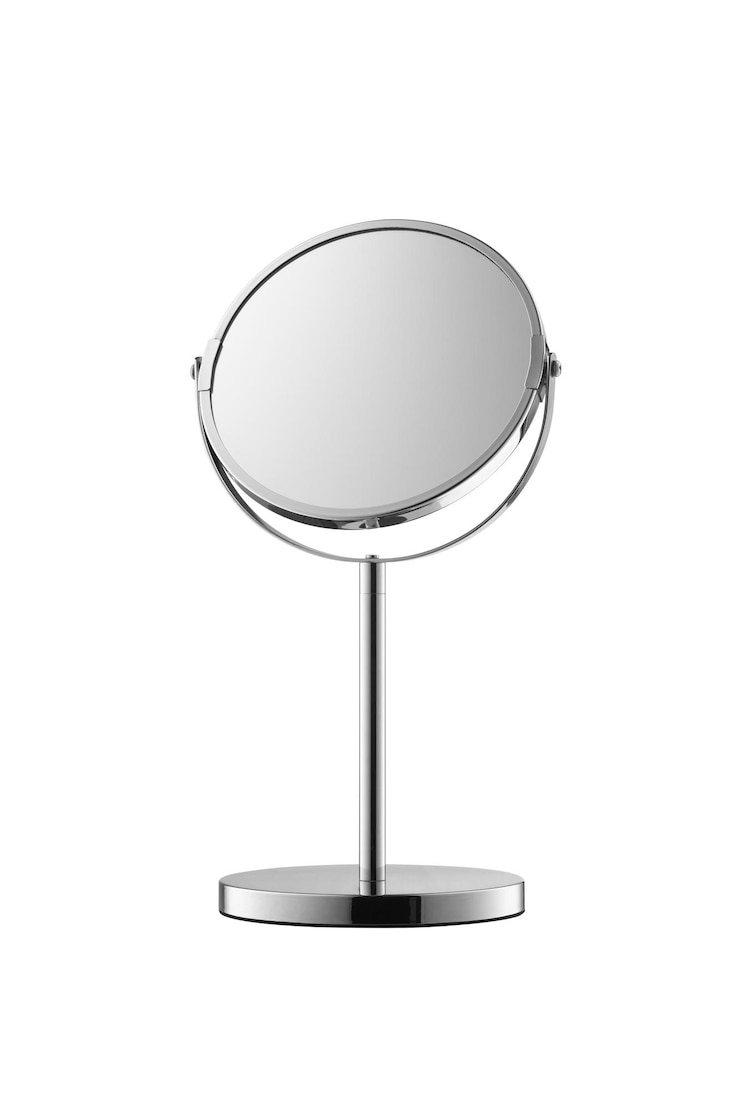 Spiegelcosmetica geïsoleerd op witte achtergrond