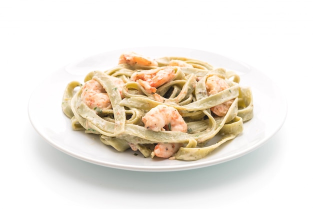 spinach fettuccini pasta with shrimp