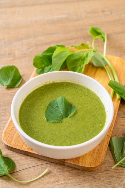 spinach soup bowl