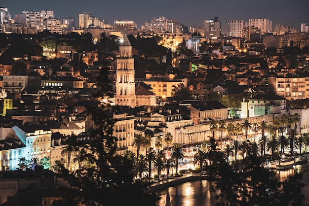 Split bij nacht kroatië