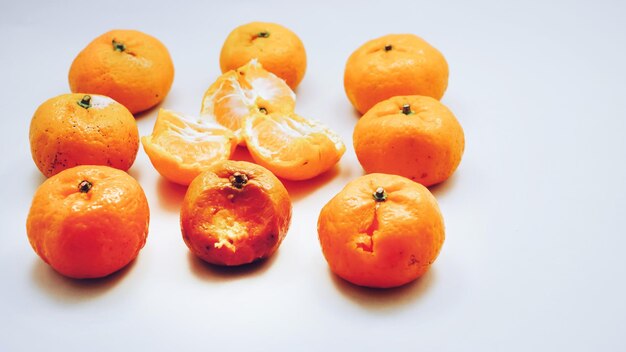 写真 腐ったオレンジ 腐った果物を飲むと体に害を及ぼす