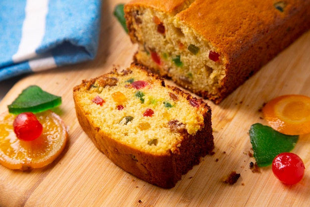 Spongecake with colored candied fruit