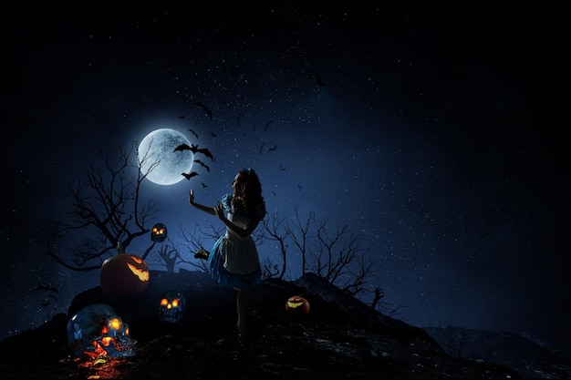 Foto immagine spettrale e spaventosa di halloween. tecnica mista