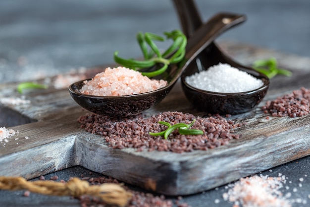 Spoons with white and pink Himalayan salt