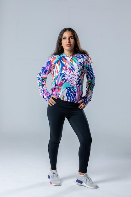 Photo sport wear woman in sudio