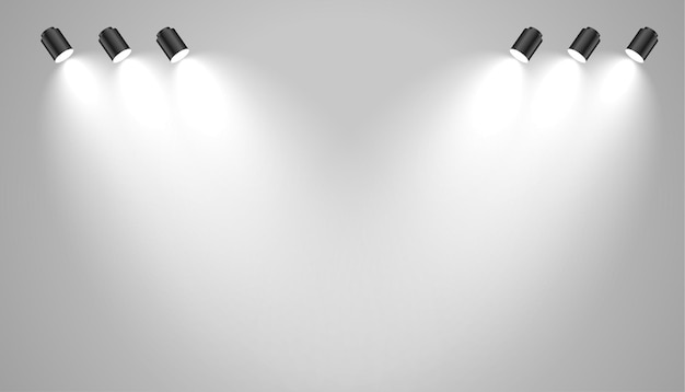 Spotlights verlichten het lege podium.