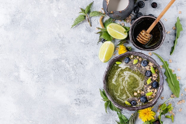 Photo spring nettle and dandelion smoothie