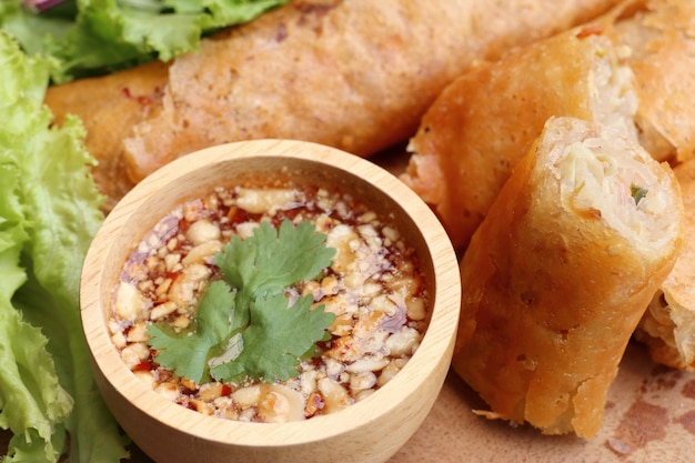 Spring roll with dipping sauce