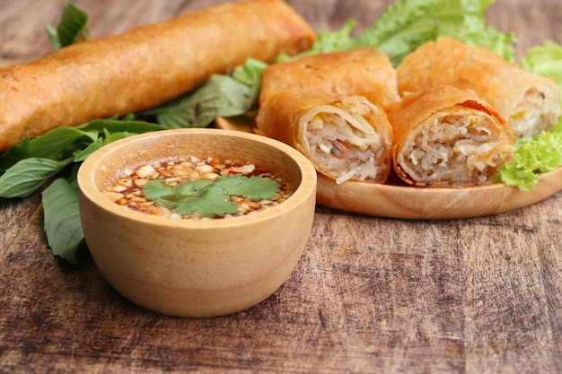 Spring roll with dipping sauce