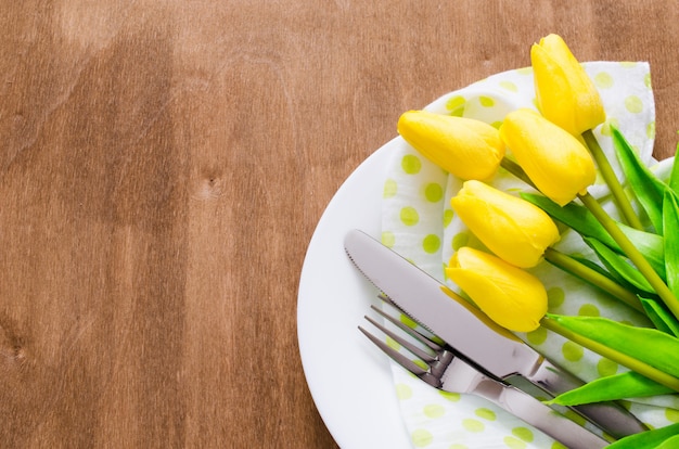 Spring Table Setting for Easter or Mother's Day