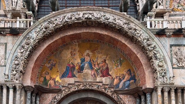 サン・マルコス広場聖マルコスの聖堂とドージャス宮殿 - ヴェネツィア - イタリア - ヨーロッパ - 2024年2月10日