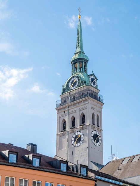 St Peter's kerk klokkentoren in München