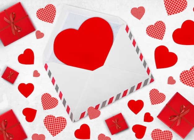 성 발렌타인의 날 개념입니다. 휴일 장식입니다. 마음과 사랑 편지입니다.