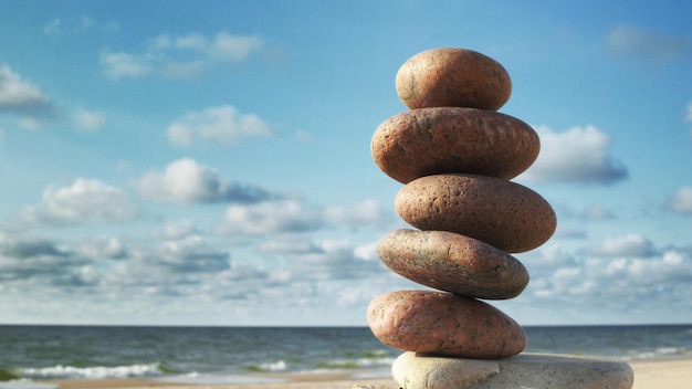 Photo stack of stones on beach