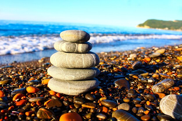 Photo stack of stones on beach