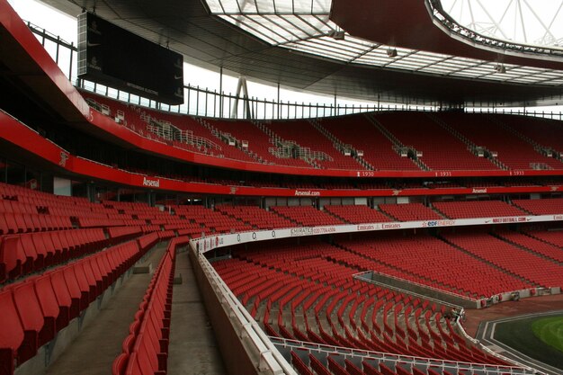 Photo a stadium with a sign that says  empty