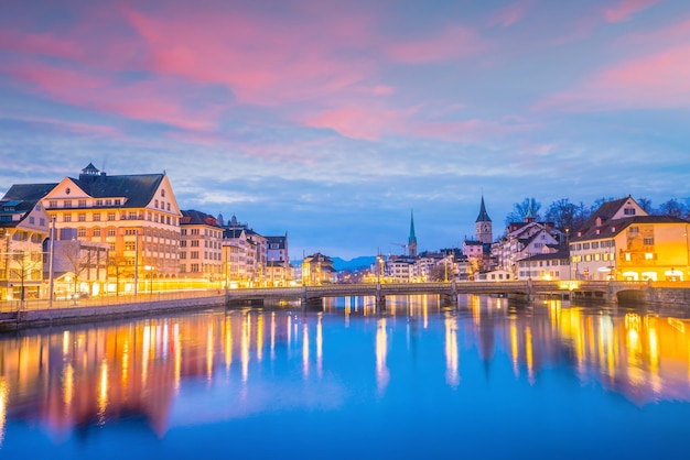 Stadsgezicht van het centrum van Zürich in Zwitserland