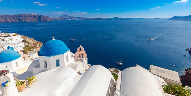 Stadsgezicht van Oia op het eiland Santorini in Griekenland Traditionele witte huizen Griekenland Egeïsche zee