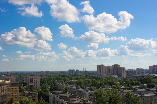 Foto stadslandschap tegen de lucht