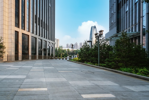 Stadsplein en moderne hoogbouw