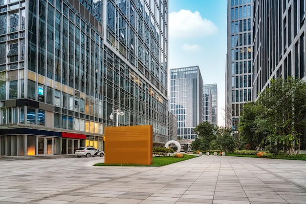 Stadsplein en moderne hoogbouw