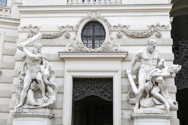 Standbeeld in Hofburg-paleis in Wenen, Oostenrijk