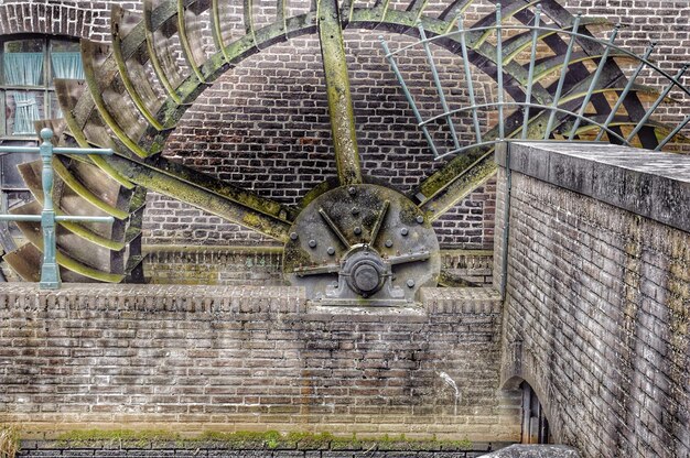 Foto standbeeld van historisch gebouw