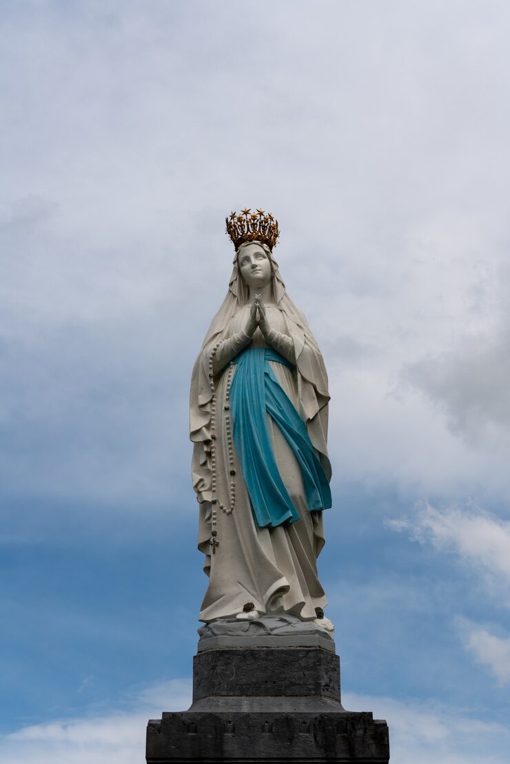 Standbeeld van onze lieve vrouw van Lourdes Frankrijk