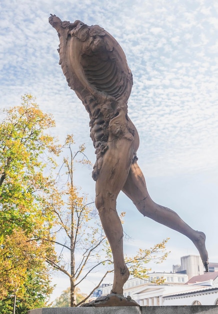 Standbeeld van Prometheus op de slagersbrug in Ljubljana, Slovenië