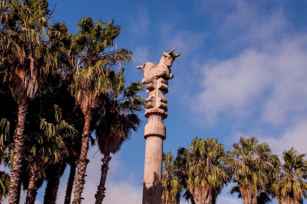 Foto standbeeld van stieren in de wijk palermo van buenos aires, argentinië