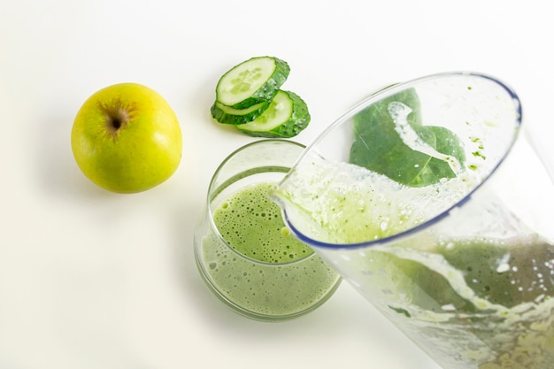 Stap voor stap groene smoothie recept smoothie