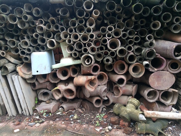 Foto stapel betonnen platen op een zonnige dag